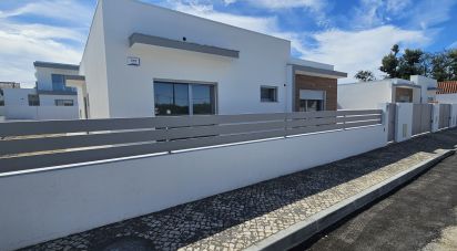 House/villa T4 in Azeitão (São Lourenço e São Simão) of 200 m²