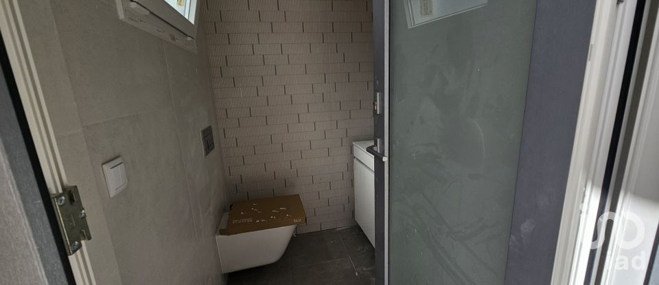 Casa / moradia T4 em Azeitão (São Lourenço e São Simão) de 200 m²