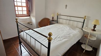 Maison de village T3 à Açoreira de 98 m²