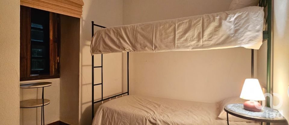 Maison de village T3 à Açoreira de 98 m²