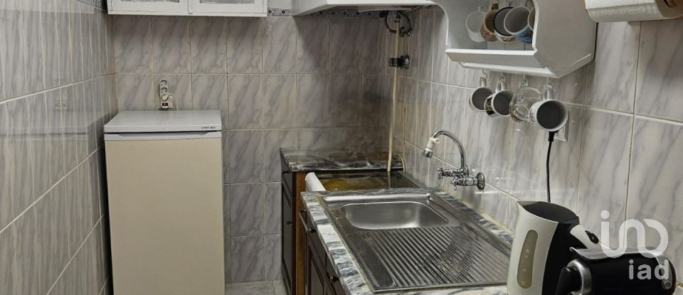 Maison de village T3 à Açoreira de 98 m²