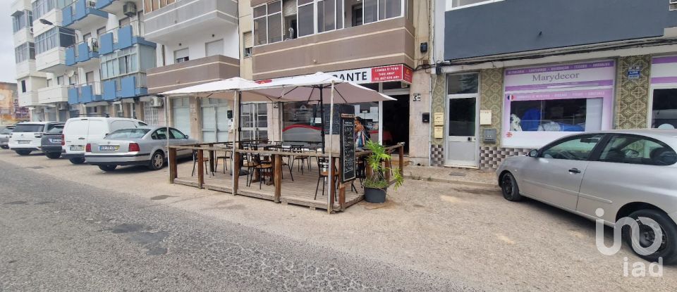 Boutique/Local commercial à Olhão de 87 m²