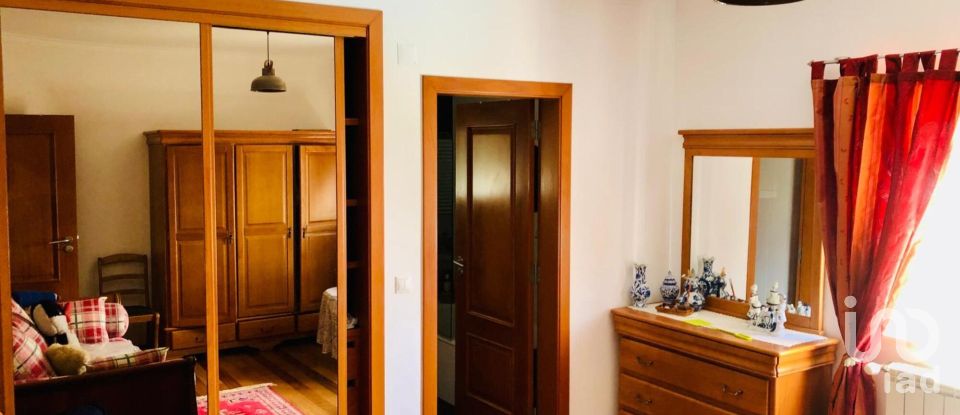 Maison T5 à Silveira de 285 m²