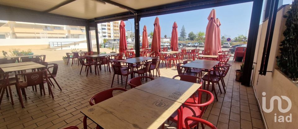 Boutique/Local commercial à Quarteira de 150 m²