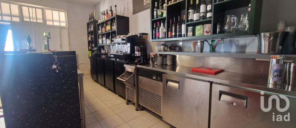 Boutique/Local commercial à Quarteira de 150 m²