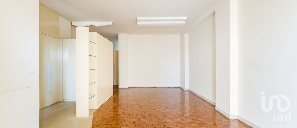 Apartment T2 in Cedofeita, Santo Ildefonso, Sé, Miragaia, São Nicolau e Vitória of 96 m²