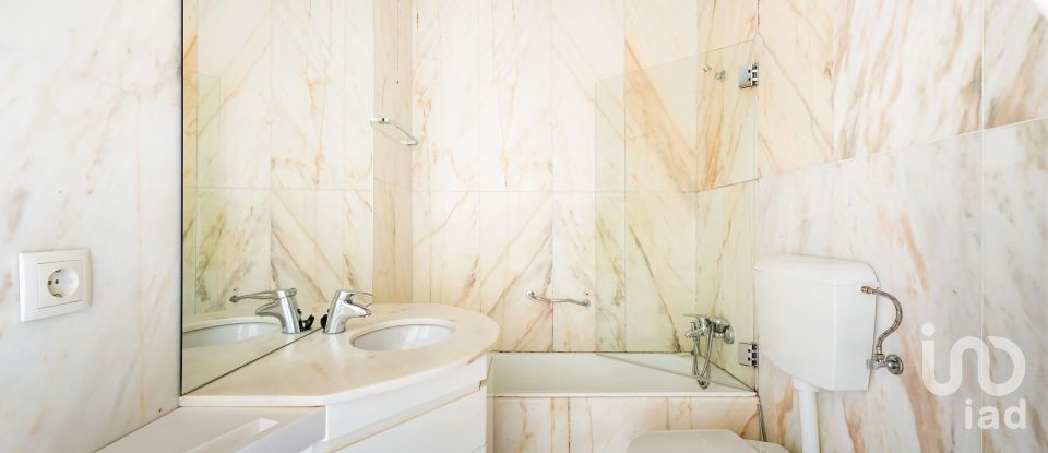 Apartment T2 in Cedofeita, Santo Ildefonso, Sé, Miragaia, São Nicolau e Vitória of 96 m²