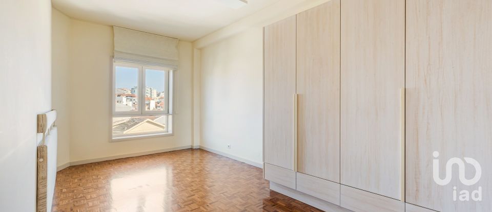 Apartment T2 in Cedofeita, Santo Ildefonso, Sé, Miragaia, São Nicolau e Vitória of 96 m²