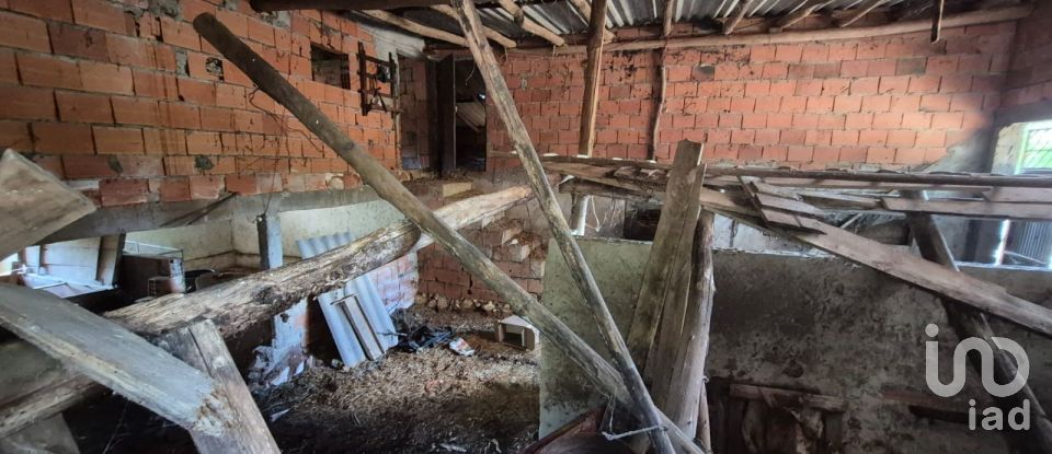 Moradia T3 em Alvados e Alcaria de 440 m²