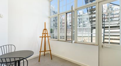 Apartment T2 in Avenidas Novas of 123 m²