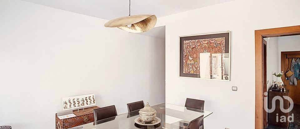 Moradia T4 em Quinta do Conde de 251 m²