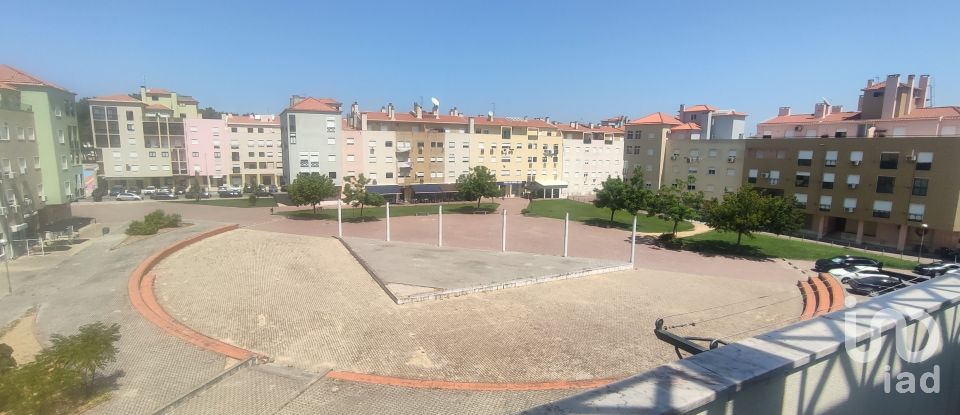 Appartement T2 à Quinta do Conde de 85 m²