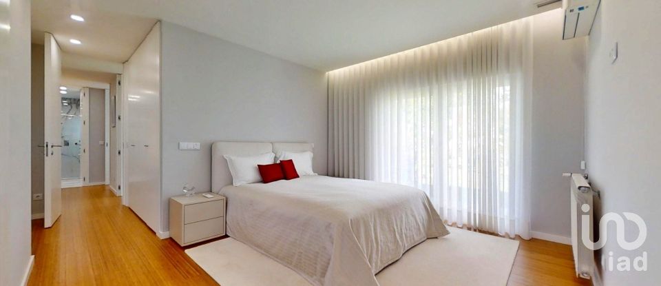 Maison T4 à Vilaça e Fradelos de 394 m²