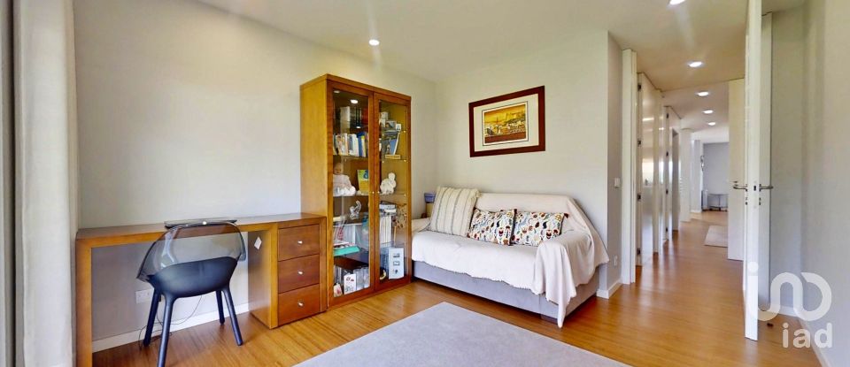 Maison T4 à Vilaça e Fradelos de 394 m²