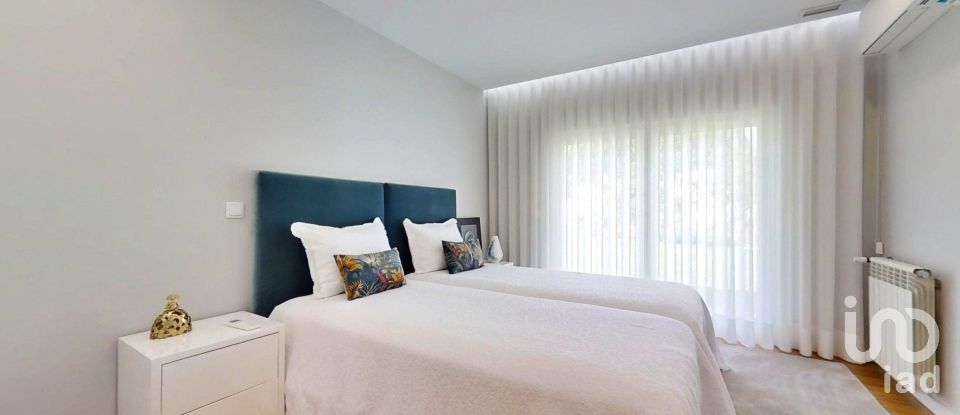 Maison T4 à Vilaça e Fradelos de 394 m²