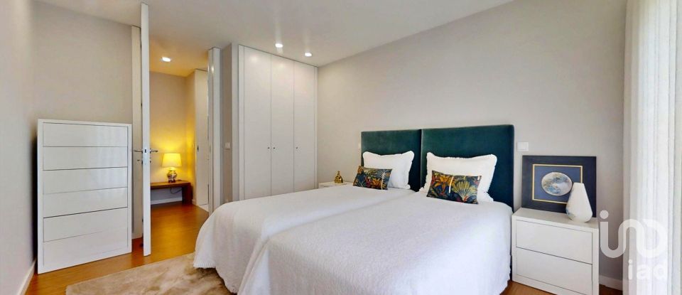 Maison T4 à Vilaça e Fradelos de 394 m²