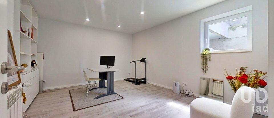 Maison T4 à Vilaça e Fradelos de 394 m²