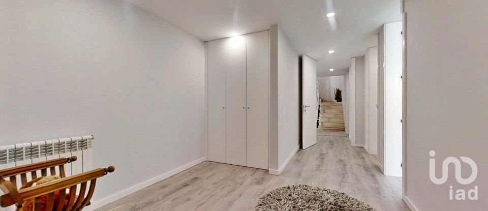 Maison T4 à Vilaça e Fradelos de 394 m²