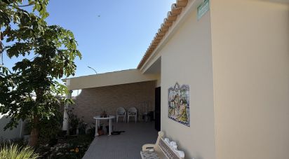 Maison T3 à Alcantarilha e Pêra de 186 m²