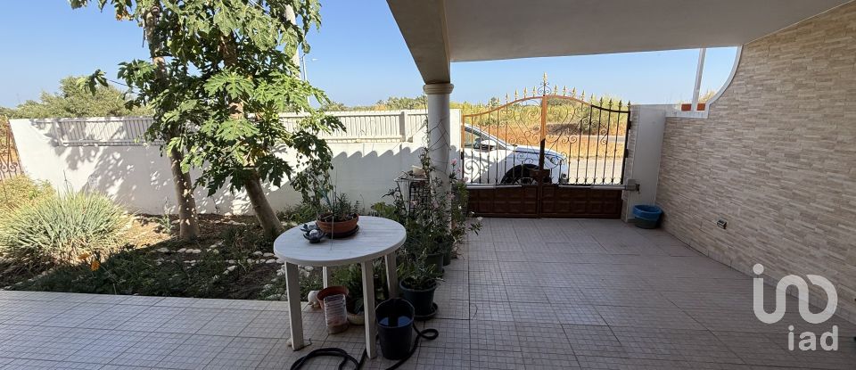 Moradia T3 em Alcantarilha e Pêra de 186 m²