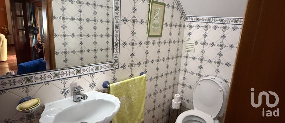 Moradia T3 em Alcantarilha e Pêra de 186 m²