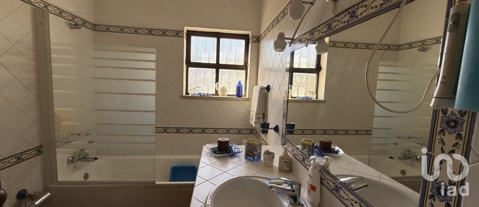 Moradia T3 em Alcantarilha e Pêra de 186 m²