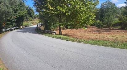 Terrain à Dossãos de 1 740 m²