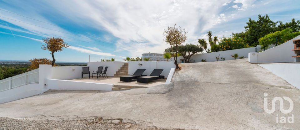 House T2 in Santa Bárbara de Nexe of 45 m²