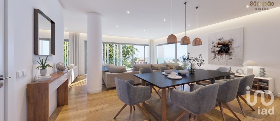 Apartment T4 in Cascais e Estoril of 198 m²