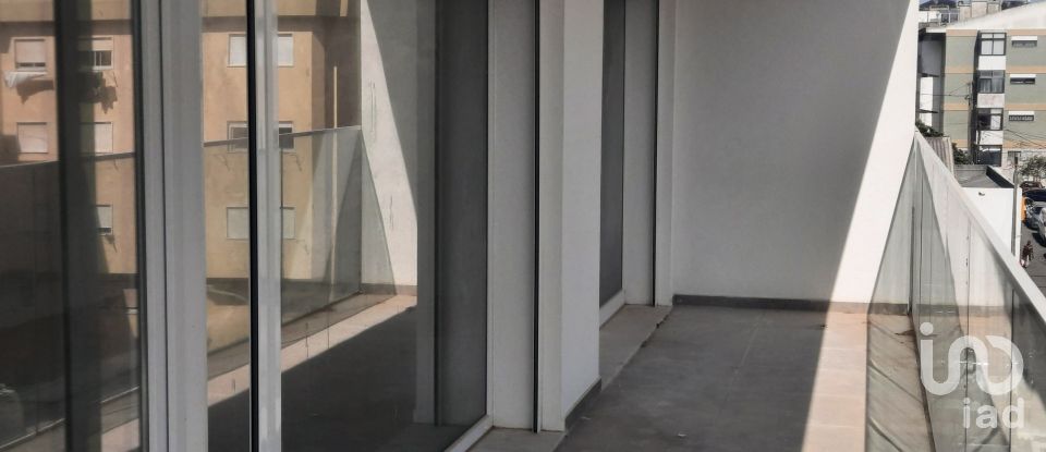 Apartment T4 in Cascais e Estoril of 198 m²