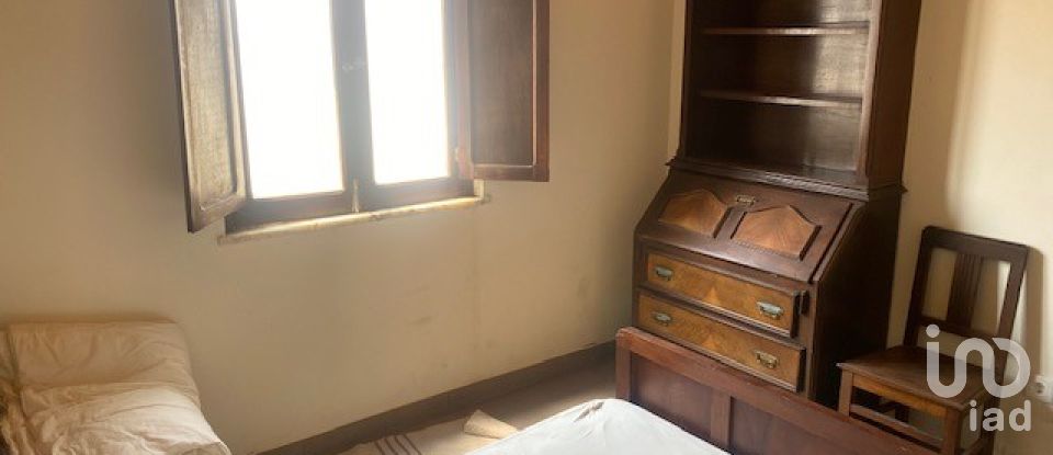 House T5 in Longueira/Almograve of 150 m²