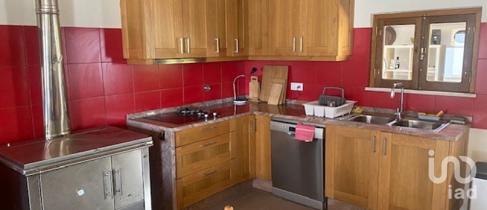 House T5 in Longueira/Almograve of 150 m²