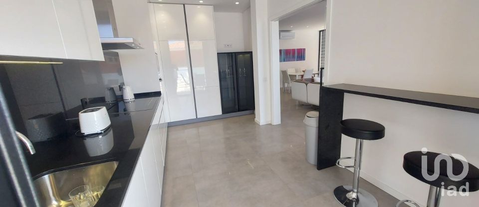 Maison T4 à Albufeira e Olhos de Água de 373 m²