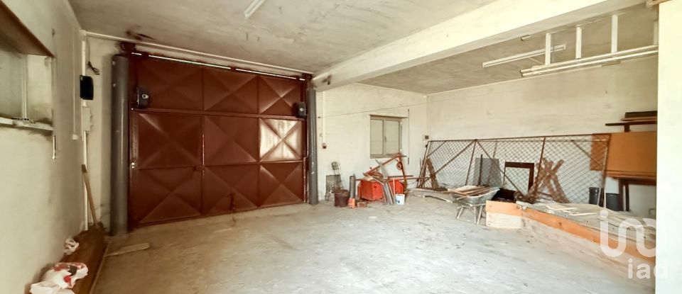 Moradia T3 em Abrã de 231 m²