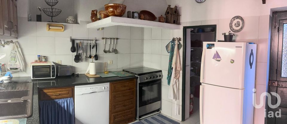 Moradia T4 em Vouzela e Paços de Vilharigues de 210 m²