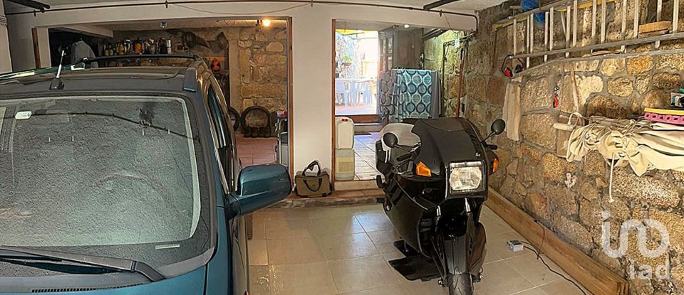 Moradia T4 em Vouzela e Paços de Vilharigues de 210 m²