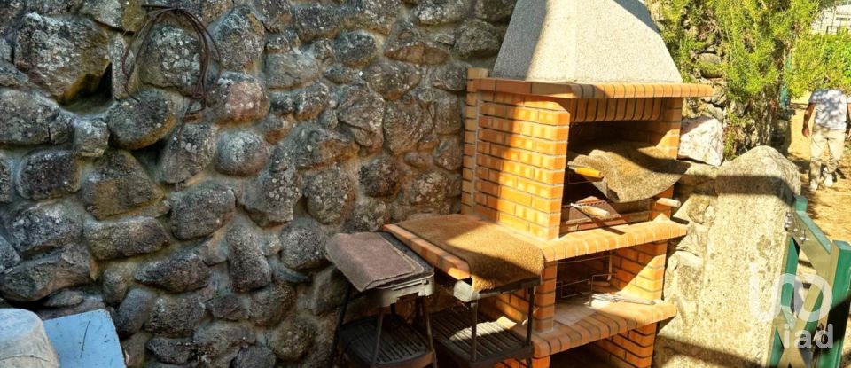 Moradia T4 em Vouzela e Paços de Vilharigues de 210 m²