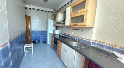 Apartment T2 in Faro (Sé e São Pedro) of 80 m²