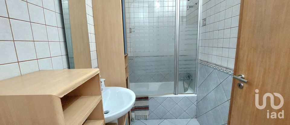 Apartment T2 in Faro (Sé e São Pedro) of 80 m²