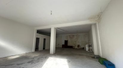 Parking/garage/box à Barcelos, Vila Boa e Vila Frescainha (São Martinho e São Pedro) de 118 m²