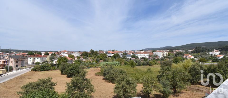 Appartement T5 à Avelar de 302 m²