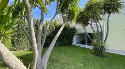 House T5 in Corroios of 248 m²