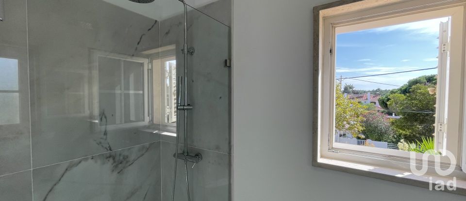 Moradia T5 em Corroios de 248 m²