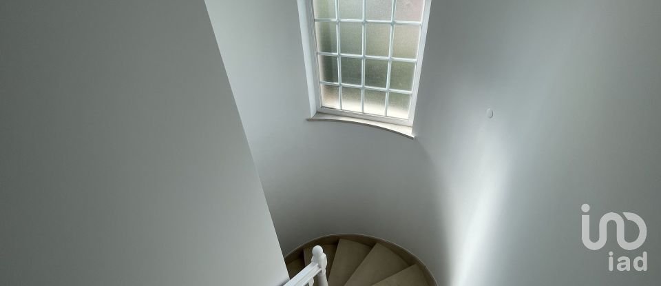 Moradia T5 em Corroios de 248 m²