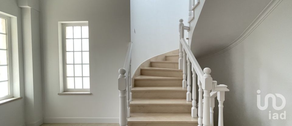 Moradia T5 em Corroios de 248 m²