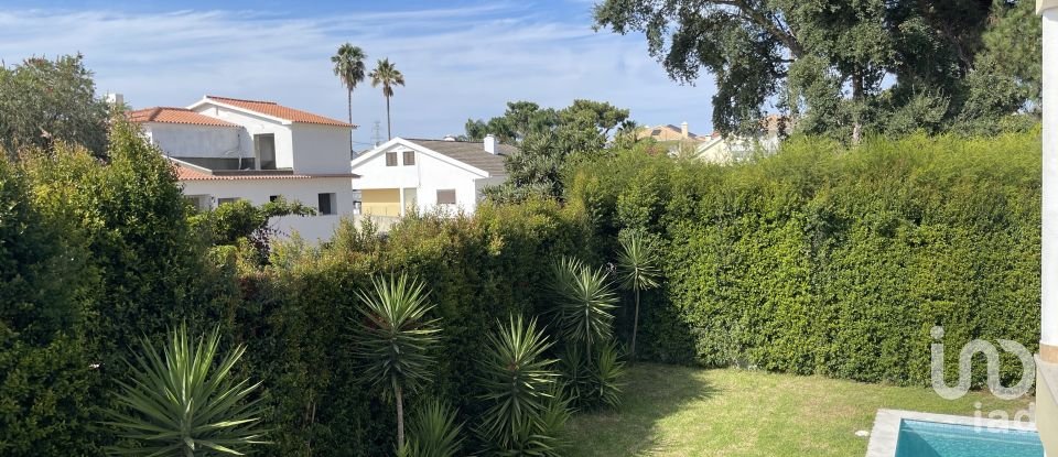 Moradia T5 em Corroios de 248 m²