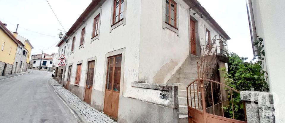 Moradia T5 em Seixo da Beira de 180 m²