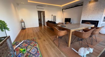 Maison T3 à Charneca De Caparica E Sobreda de 134 m²