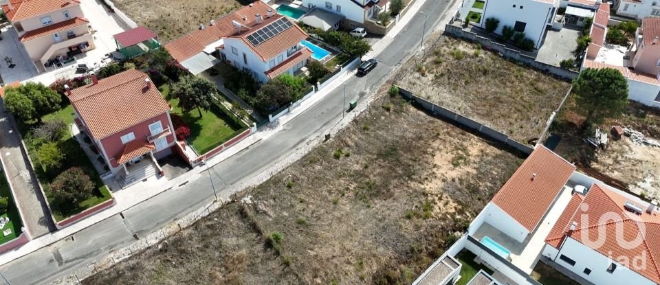 Land in Rio Maior of 561 m²