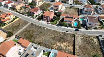 Terrain à Rio Maior de 561 m²